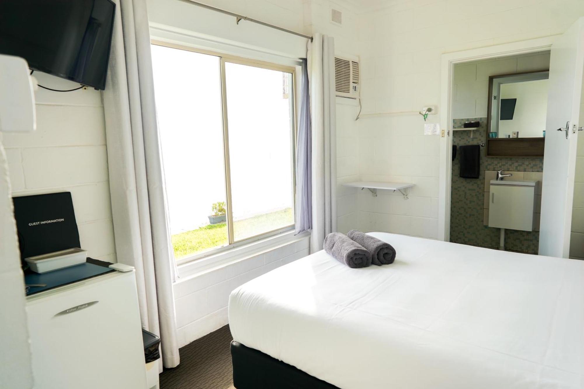 Meningie Waterfront Motel Экстерьер фото