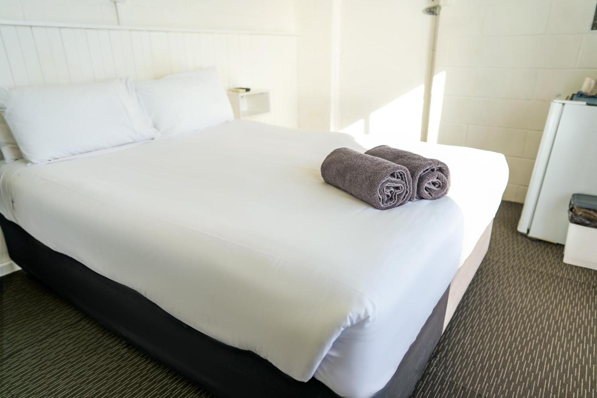 Meningie Waterfront Motel Экстерьер фото