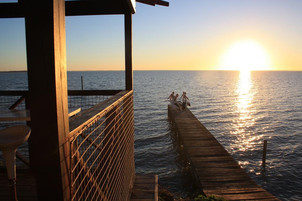 Meningie Waterfront Motel Экстерьер фото