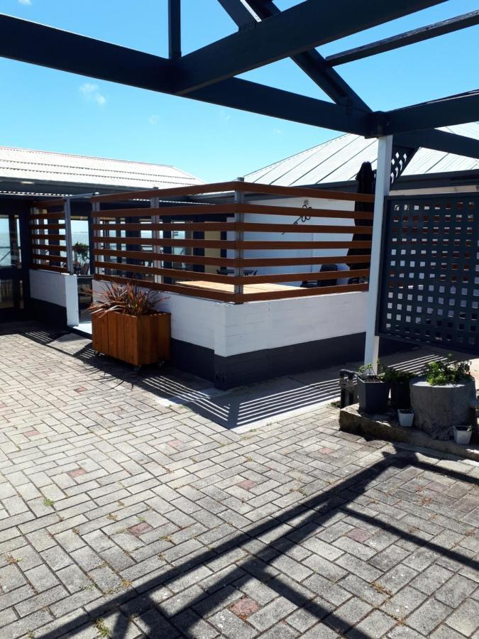 Meningie Waterfront Motel Экстерьер фото